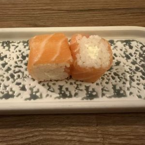 Saumon roll cheese (1,4,7,11)