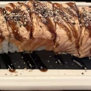 Saumon tataki roll(1,2,3,4,6,11)